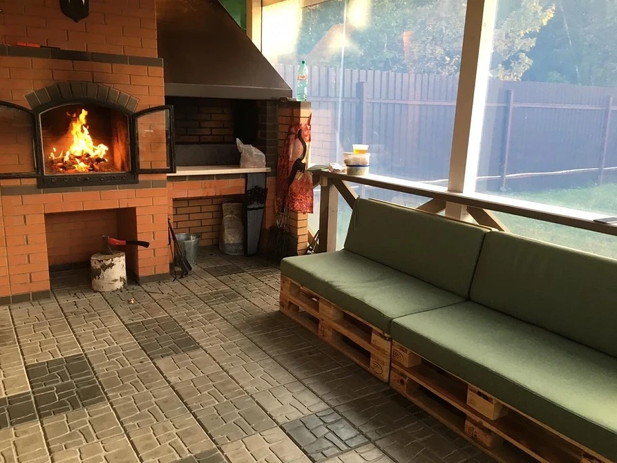 Садовий диван з піддонів: покрокова інструкція для самостійного виготовлення меблів.