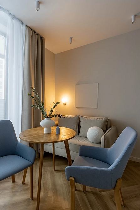 Кухонний диван з м'якою оббивкою: вибір матеріалів, поради та догляд за меблями