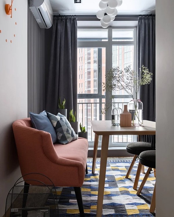 Сучасний кухонний диван у світлому інтер'єрі: стильний дизайн та практичність