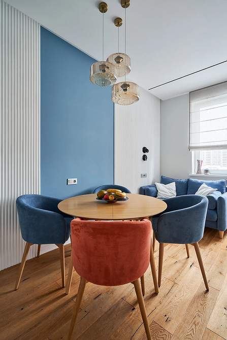 Кухонний диван з оббивкою, що легко миється, та міцним каркасом.