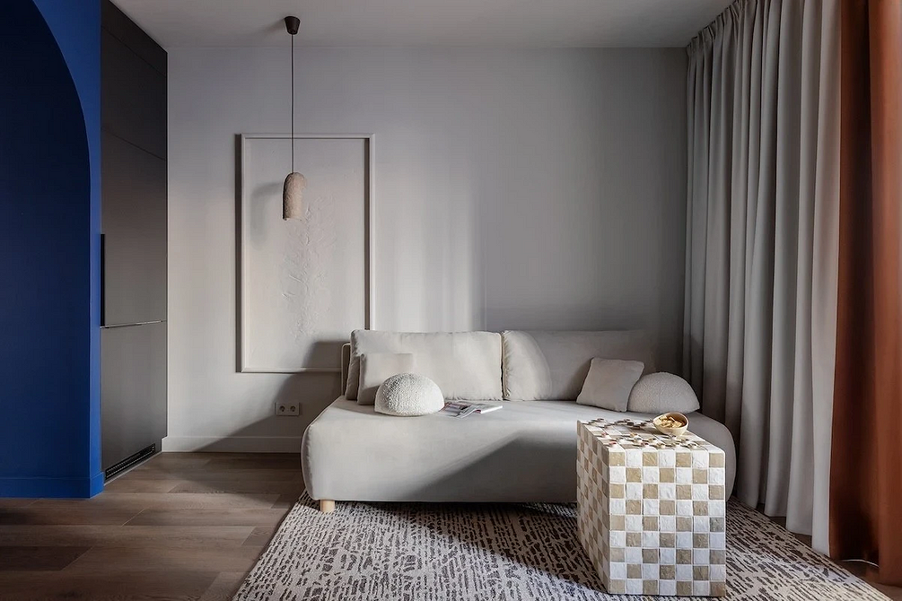 Диван в інтер'єрі 2025: екологічний стиль, натуральні матеріали, гармонія кольорів