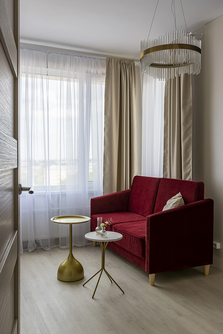 Сучасні тканини для диванів 2025: екологічність, фактури та практичні рішення.