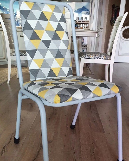 DIY реставрація шафи: приклад ефектного відновлення старих меблів для дому.