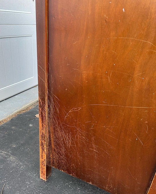 Оновлення інтер'єру: приклад реставрації журнального столика своїми руками.