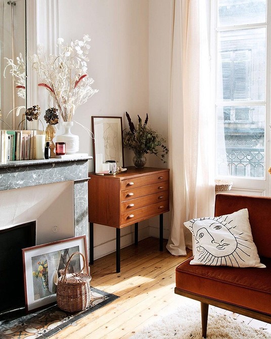 Вигідні покупки: поради з вибору та купівлі вживаних меблів онлайн та офлайн.