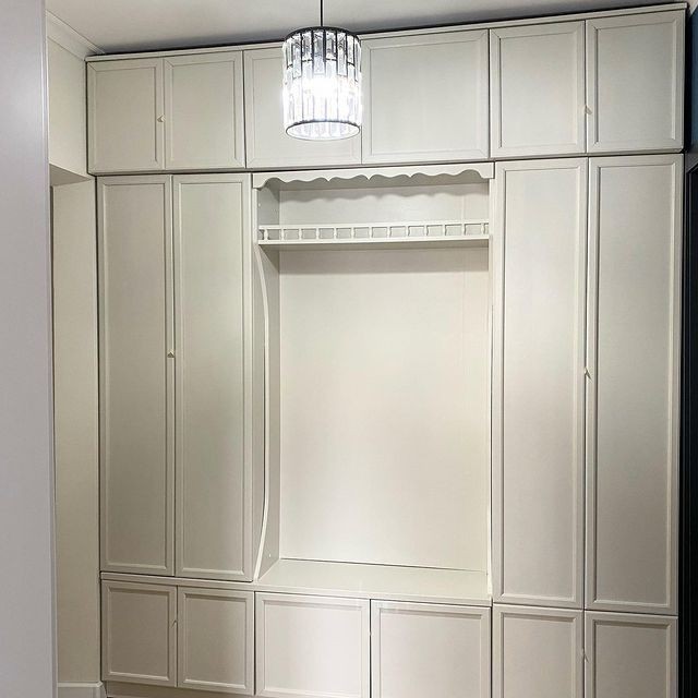 Відновлення старої шафи своїми руками: приклад реставрації та фарбування меблів