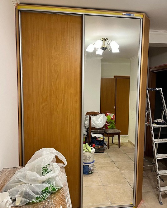 Оновлення шафи своїми руками: реставрація та перефарбування для декору інтер'єру