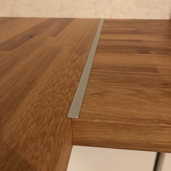 Різні види з'єднань кухонних стільниць: огляд популярних та ефективних методів.