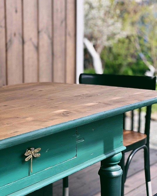 Реставрація старого столу: покрокова інструкція з відновлення та декорування своїми руками.