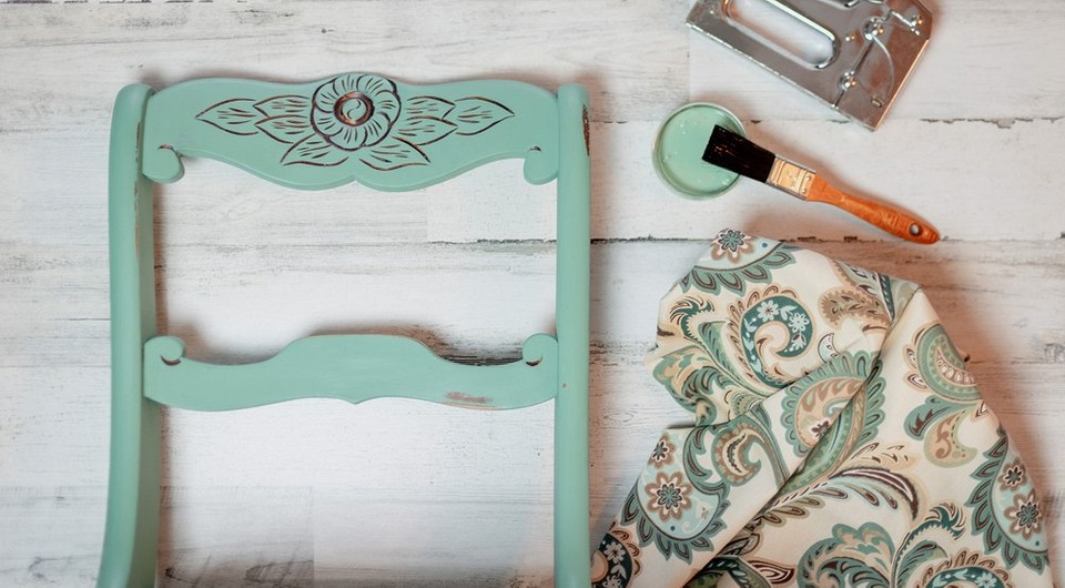 Реставрація старого стільця: ідеї для швидкого оновлення своїми руками.