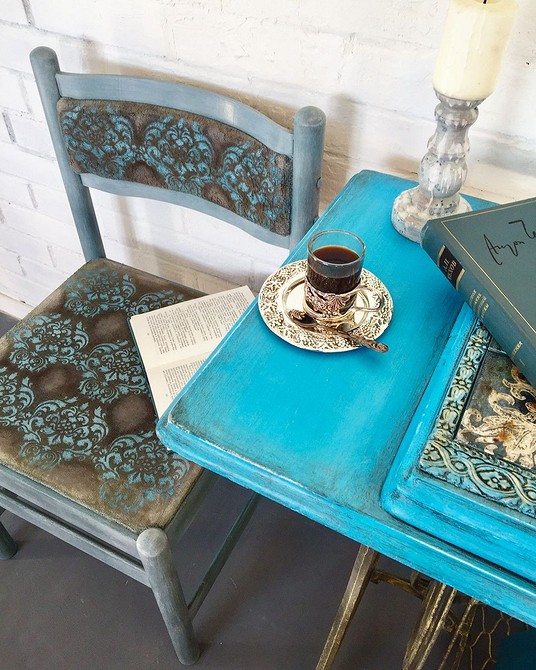 Оновлений старий стілець: приклад вдалої реставрації своїми руками.