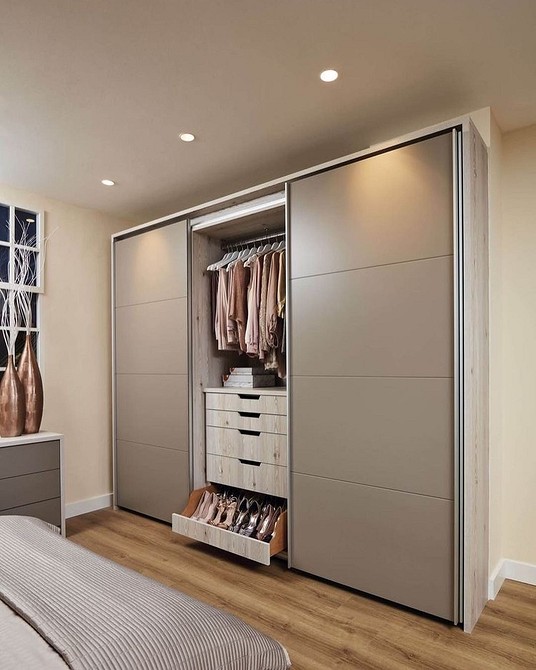 Глибина шафи: поради щодо вибору оптимальних розмірів для різних типів шаф та приміщень