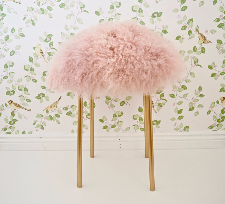 Декор своїми руками: переробка меблів ІКЕА в глянцевий аксесуар для дому