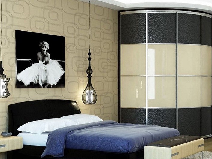 Сучасний кутовий шафа в спальні з дзеркальними дверцятами для економії простору