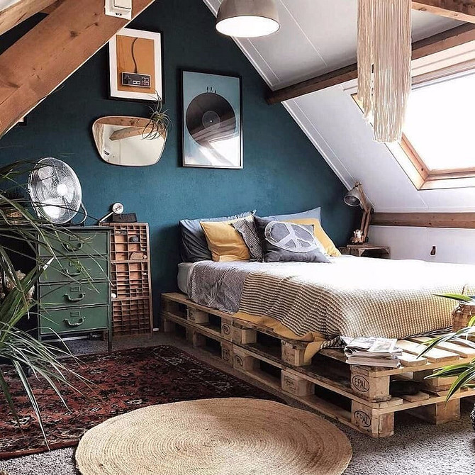 Інструкція зі створення ліжка з піддонів своїми руками: вибір безпечних матеріалів.