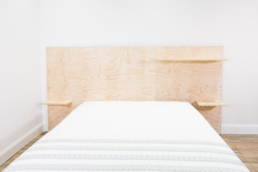 М'яке узголів'я ліжка своїми руками: практичні поради та фото-ідеї для вашої спальні