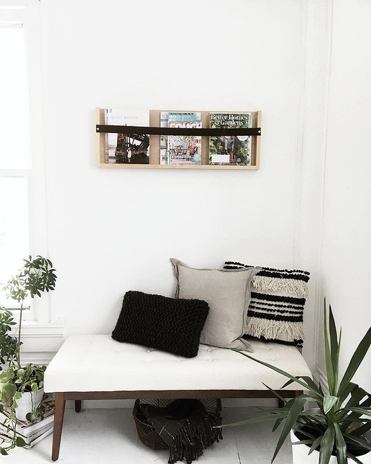 Дизайн інтер'єру з фанерними полицями: простота та функціональність