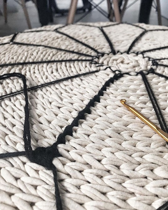 Пуфік своїми руками для початківців: прості інструкції та корисні поради