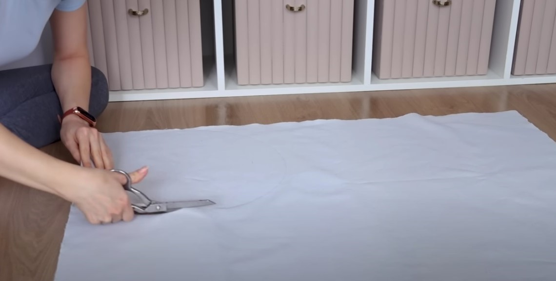 Майстер-клас з виготовлення пуфика: використовуємо картонні коробки для створення стильного елементу декору