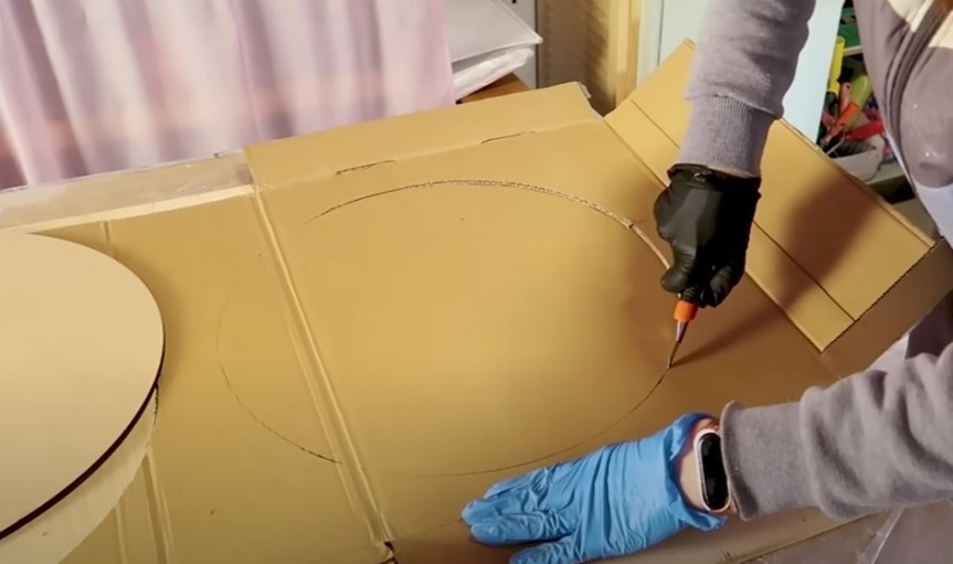 Пуфік своїми руками: ідеї та поради для створення комфортного пуфика з коробки.