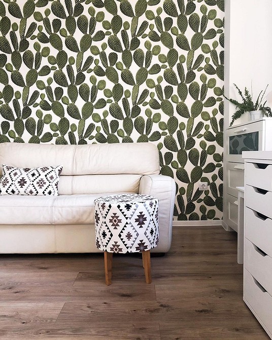 Детальна інструкція як зробити пуф з старих речей своїми руками.