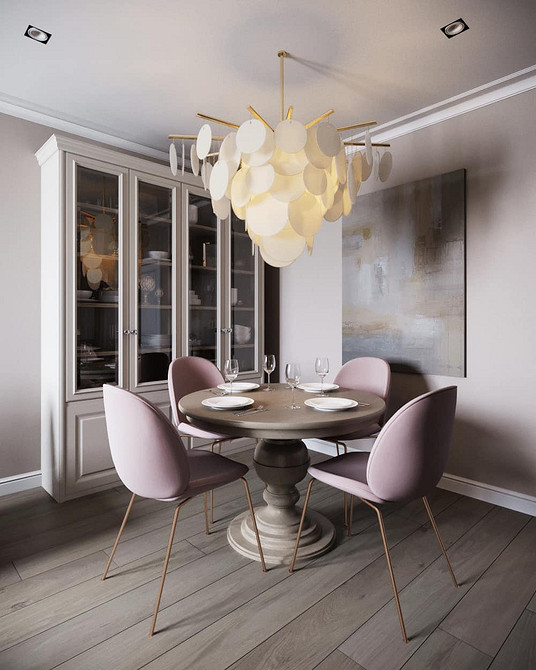 Елегантний сервант з дерева для вітальні в класичному стилі