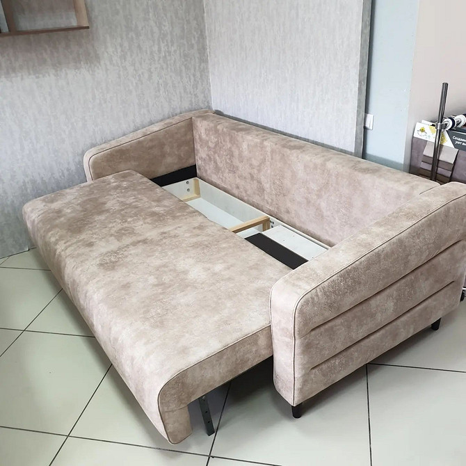 Кутові дивани: переваги, недоліки та варіанти розміщення в різних кімнатах