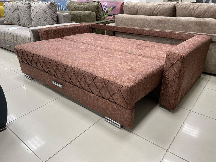 Як перевірити якість дивана перед покупкою: огляд каркасу, оббивки та фурнітури