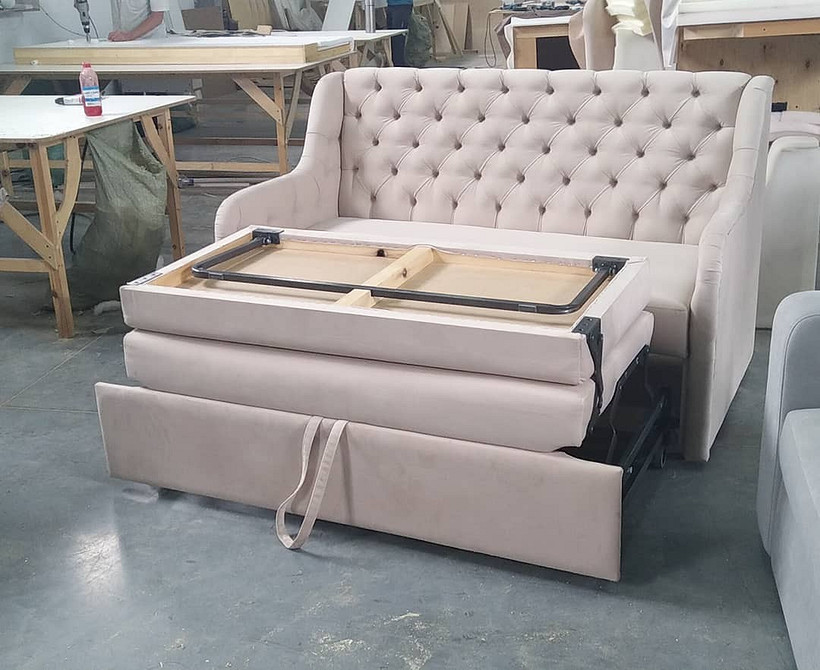 Вибір дивана: поради експертів щодо механізмів трансформації та якісних матеріалів