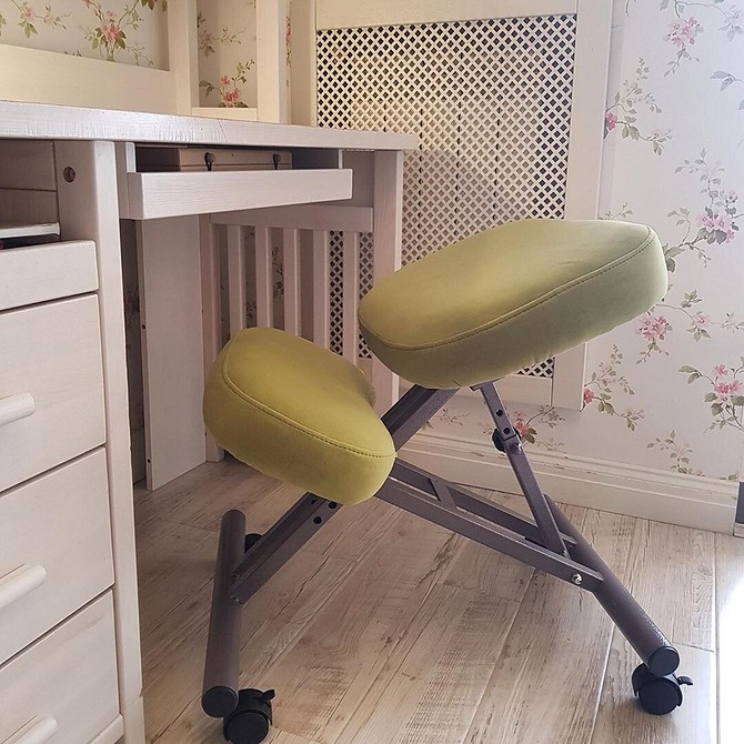 Дизайн стільця для школяра: стильні шкільні меблі для комфортного навчання