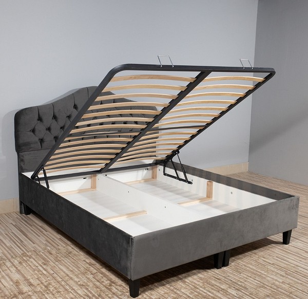 Різновиди ліжок: низьке ліжко в японському стилі для сучасного інтер'єру спальні.