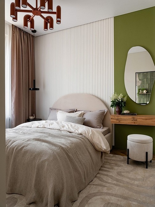 Матеріали для ліжка: дерев'яний каркас ліжка з м'яким узголів'ям в сучасному інтер'єрі.