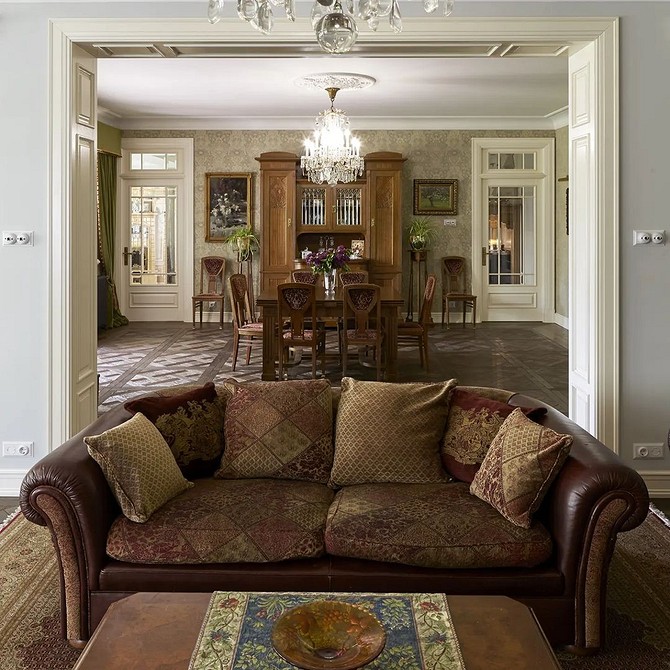 Стильний коричневий диван в інтер'єрі дитячої: як підібрати колір і меблі