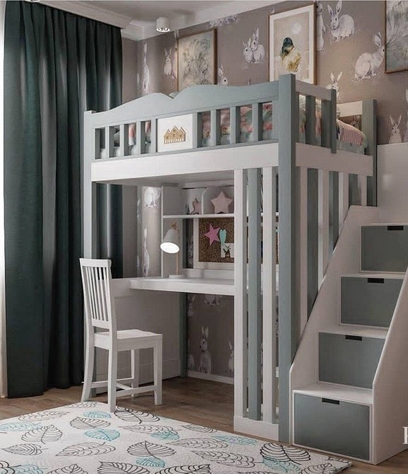 Функціональне ліжко-горище з шафою для одягу та робочим столом.