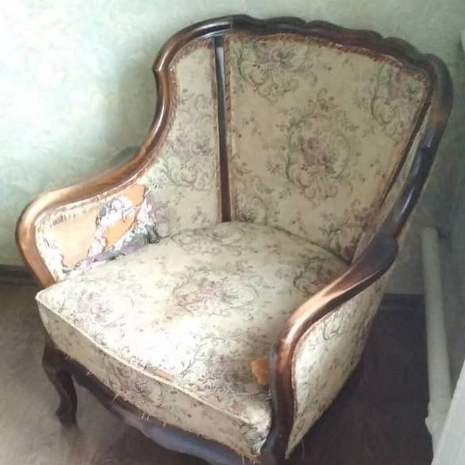 Креативні ідеї для переробки меблів: ліжко, стіл, кухонний фартух в новому стилі.