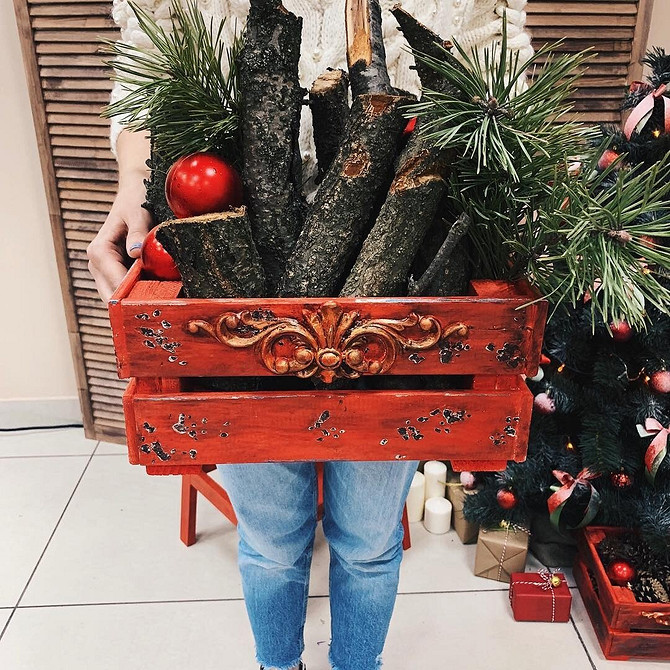 Перетворення ліжка, столу та кухонного фартуха: ідеї для оновлення старих меблів вдома.