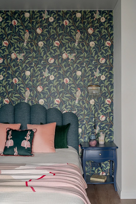 Узголів'я ліжка з підсвіткою: сучасний дизайн, додаткове освітлення та стильний акцент.