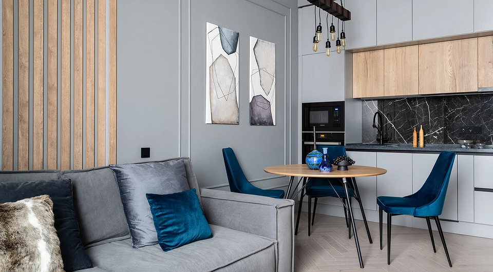 Круглий обідній стіл в інтер'єрі кухні: стильний дизайн та організація простору