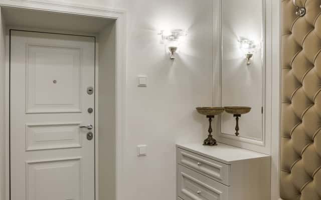 Фото інтер'єру квартири після ремонту в стилі неокласика, Київ