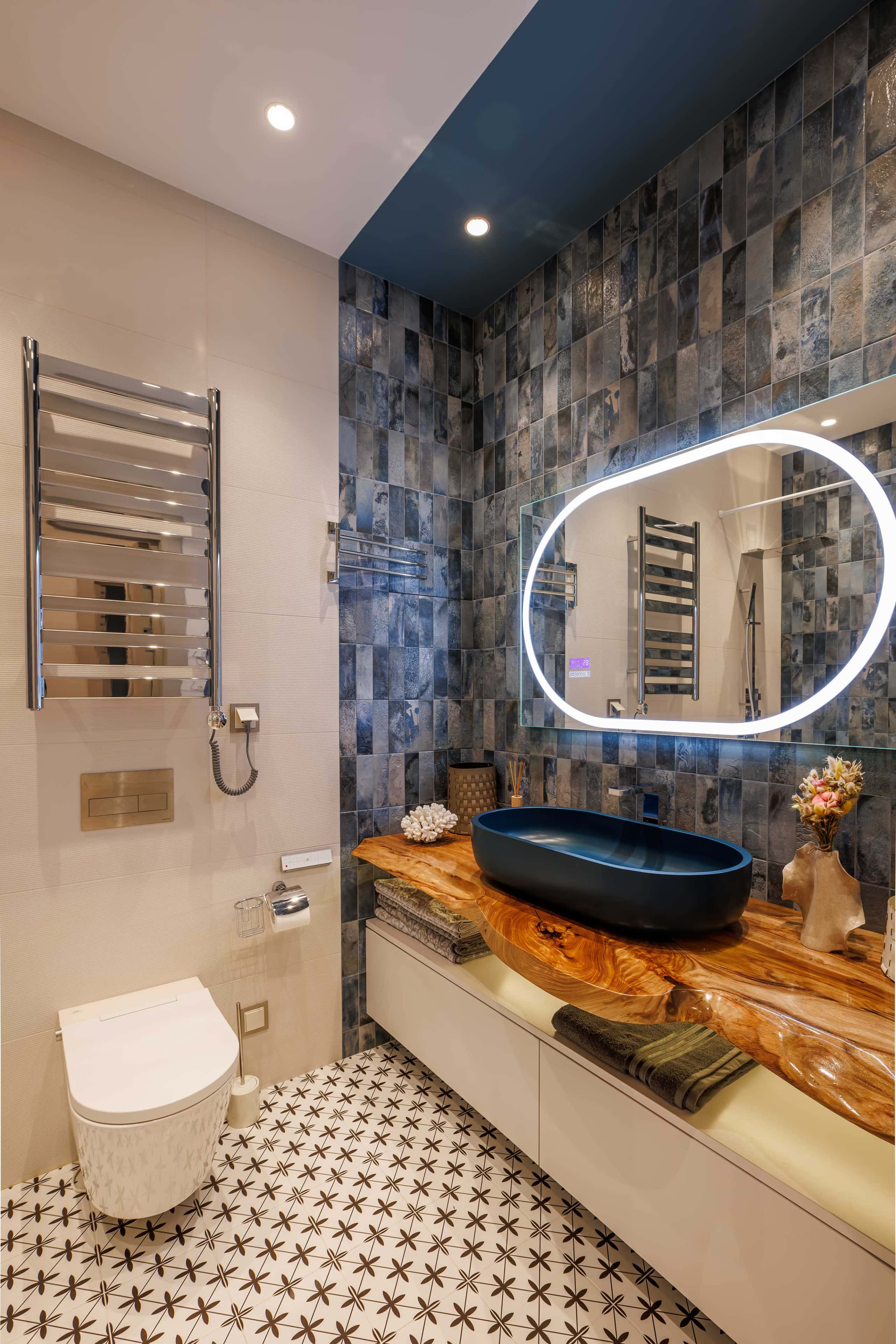 Фото ремонту квартири в неокласичному стилі з елементами скандинавського дизайну.