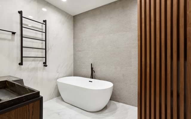 Квартира після ремонту: приклад вдалого поєднання кольорів та текстур в інтер'єрі.