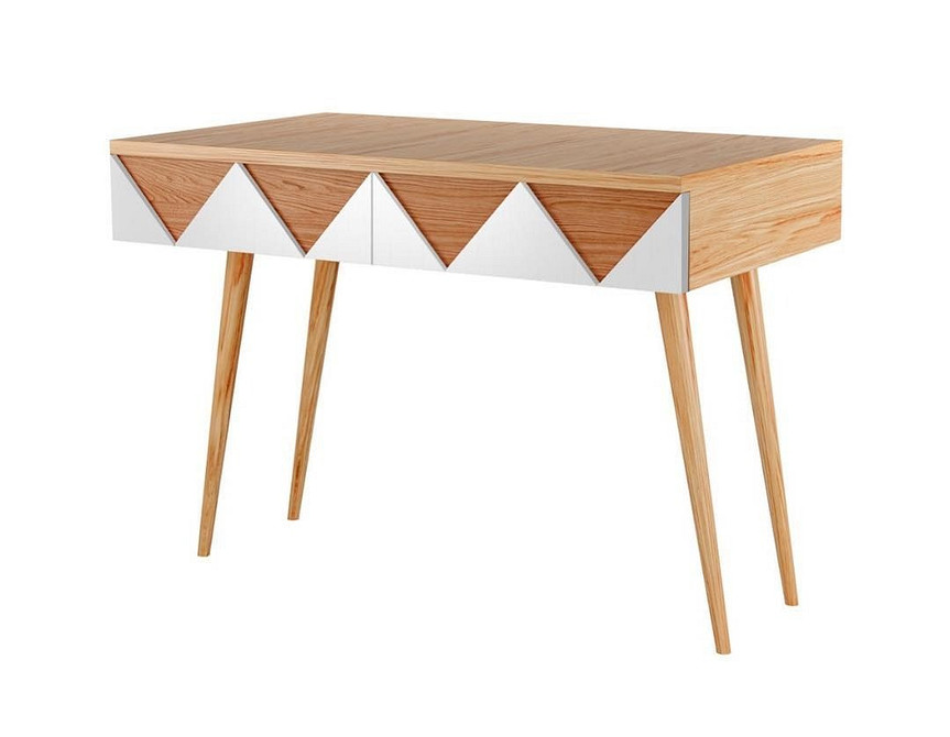 Вінтажна шафа 60-х років додає унікальності та стилю сучасній спальні.