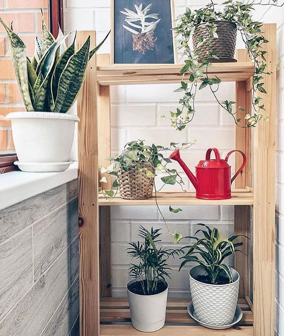 Матеріали для балконних полиць: дерево, метал, пластик - що обрати?