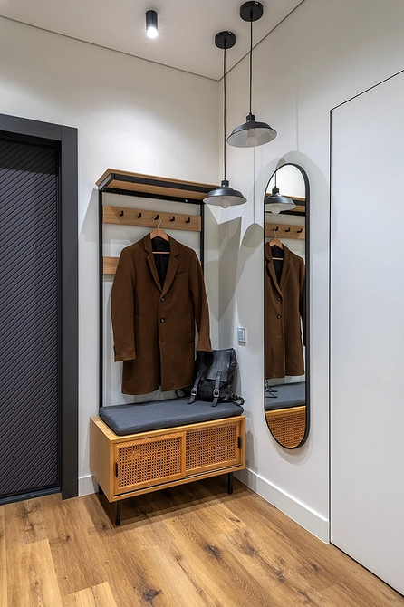 Організація передпокою: настінні полиці для ключів, сумок та інших необхідних речей, ідеї дизайну