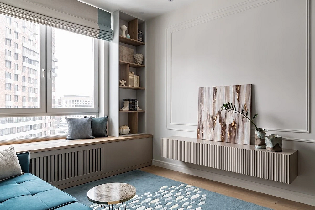 Підвісні полиці на кухні для зберігання спецій, посуду та кухонного приладдя