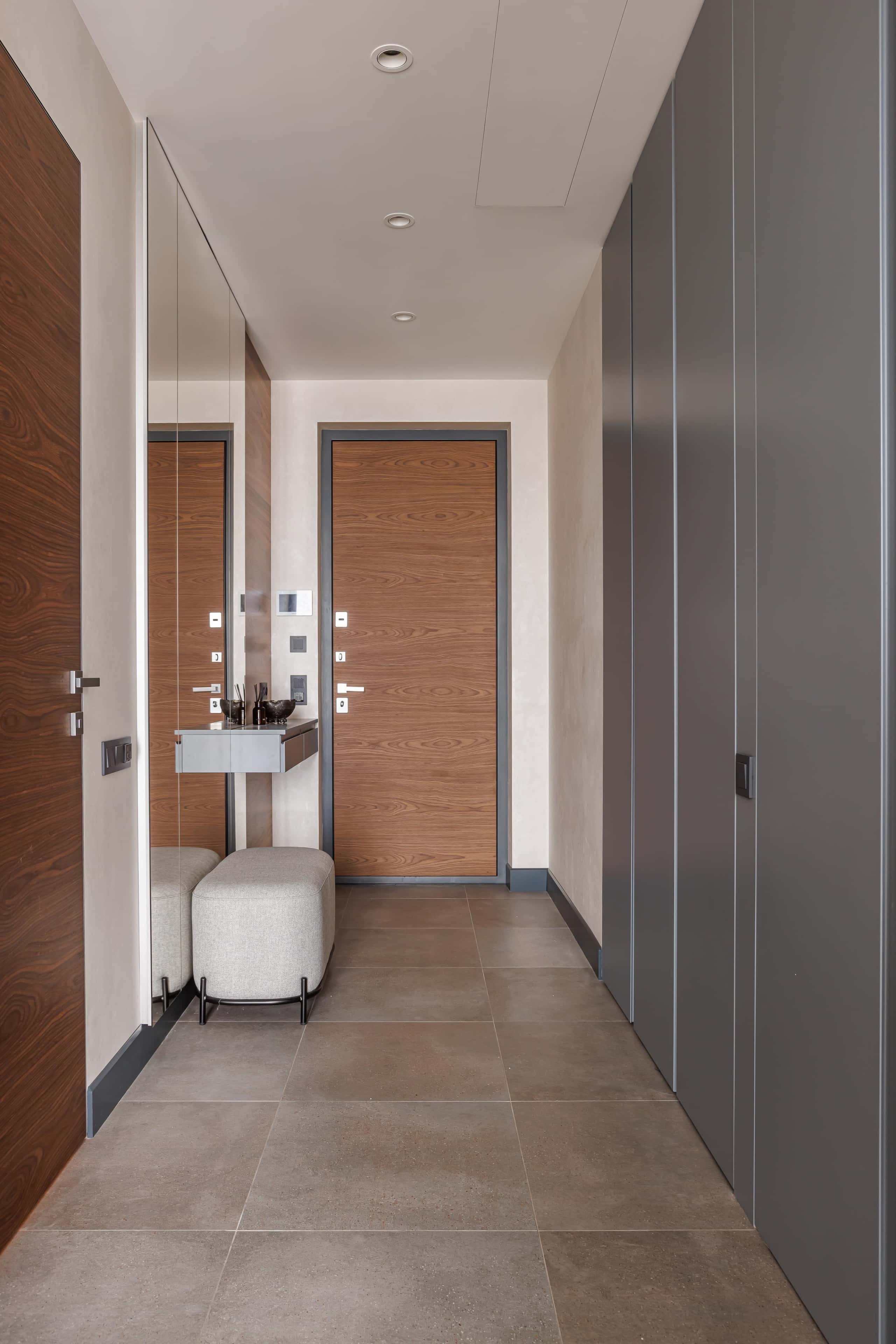 Фото квартири в бетоні, підготовка до укладки керамограніту та інших матеріалів