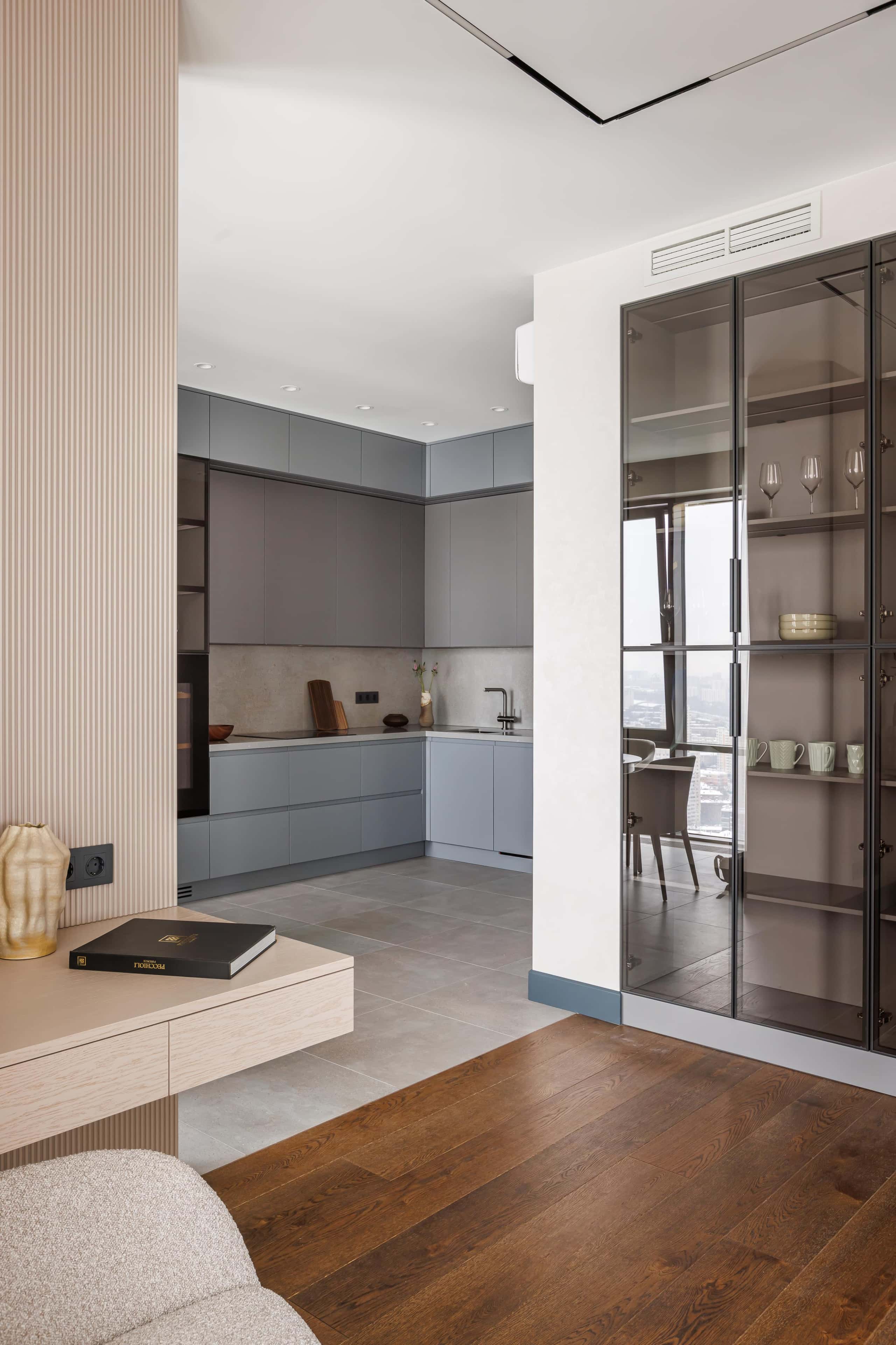 Дизайн квартири без обробки: бетонні стіни та підлога на етапі ремонту