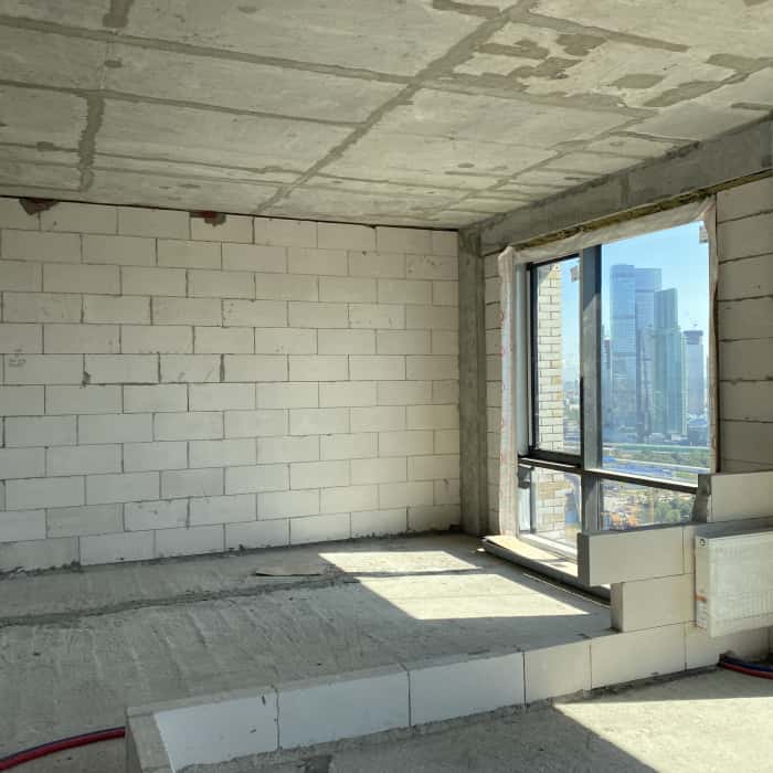 Дизайн інтер'єру квартири: бетонні стіни без обробки, етап підготовки