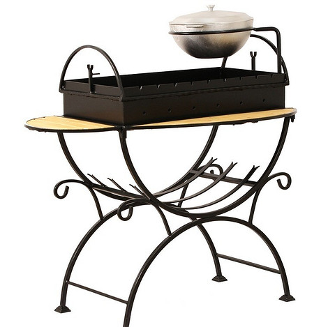 Зручні та практичні садові меблі з мас-маркету для вашого дачного відпочинку.