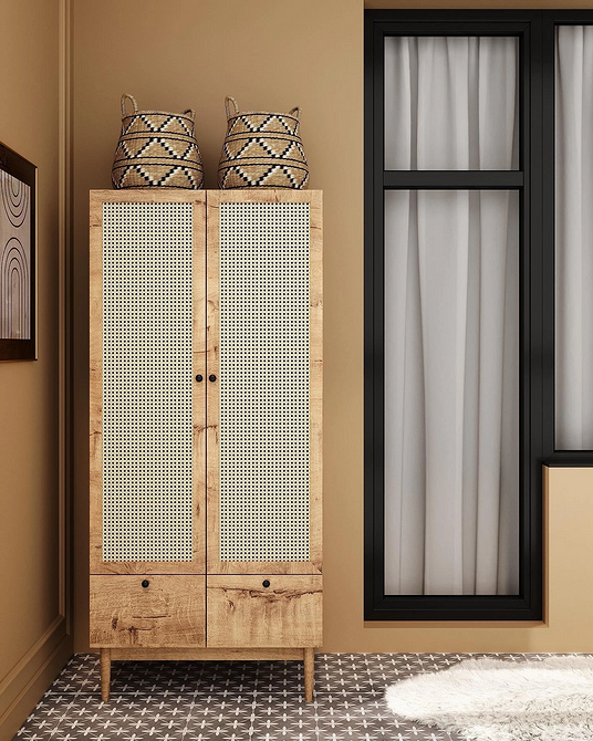 Ідея дизайну балкона з корпусною шафою для організації та зберігання речей.